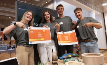 Gewinner*innen Finale Augsburg Gewinner*innen des 1. Preises und Medienpreis